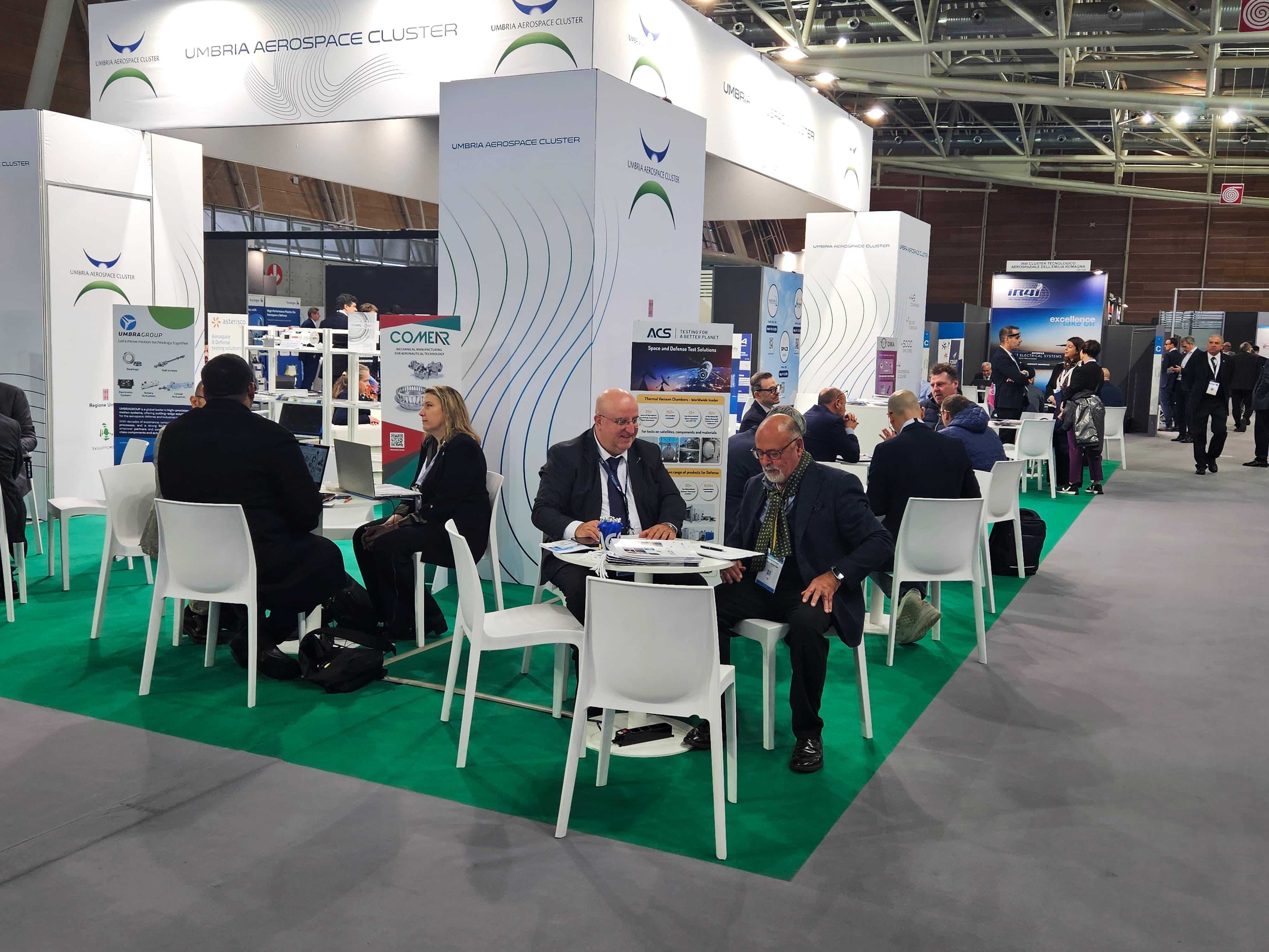 ACS-Messestand auf den Aerospace &amp; Defense Meetings 2025